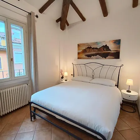 Int 4 - Edoardo By San Luca Lejlighed