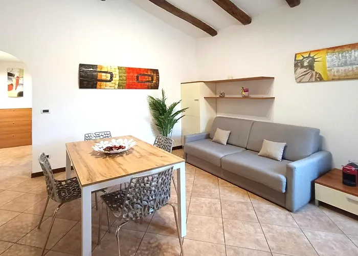 Int 4 - Edoardo By San Luca شقة *