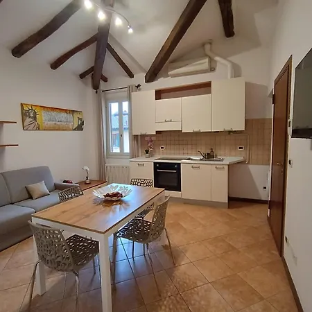 Int 4 - Edoardo By San Luca Апартаменты *