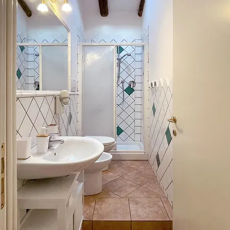 Int 4 - Edoardo By San Luca Appartamento